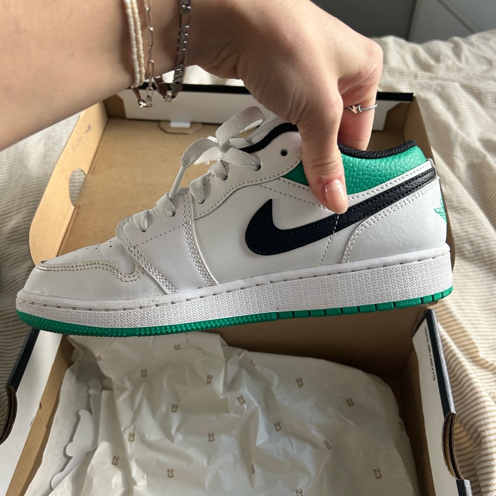 Nike Air Jordan 1 Low GS “White Lucky Green”